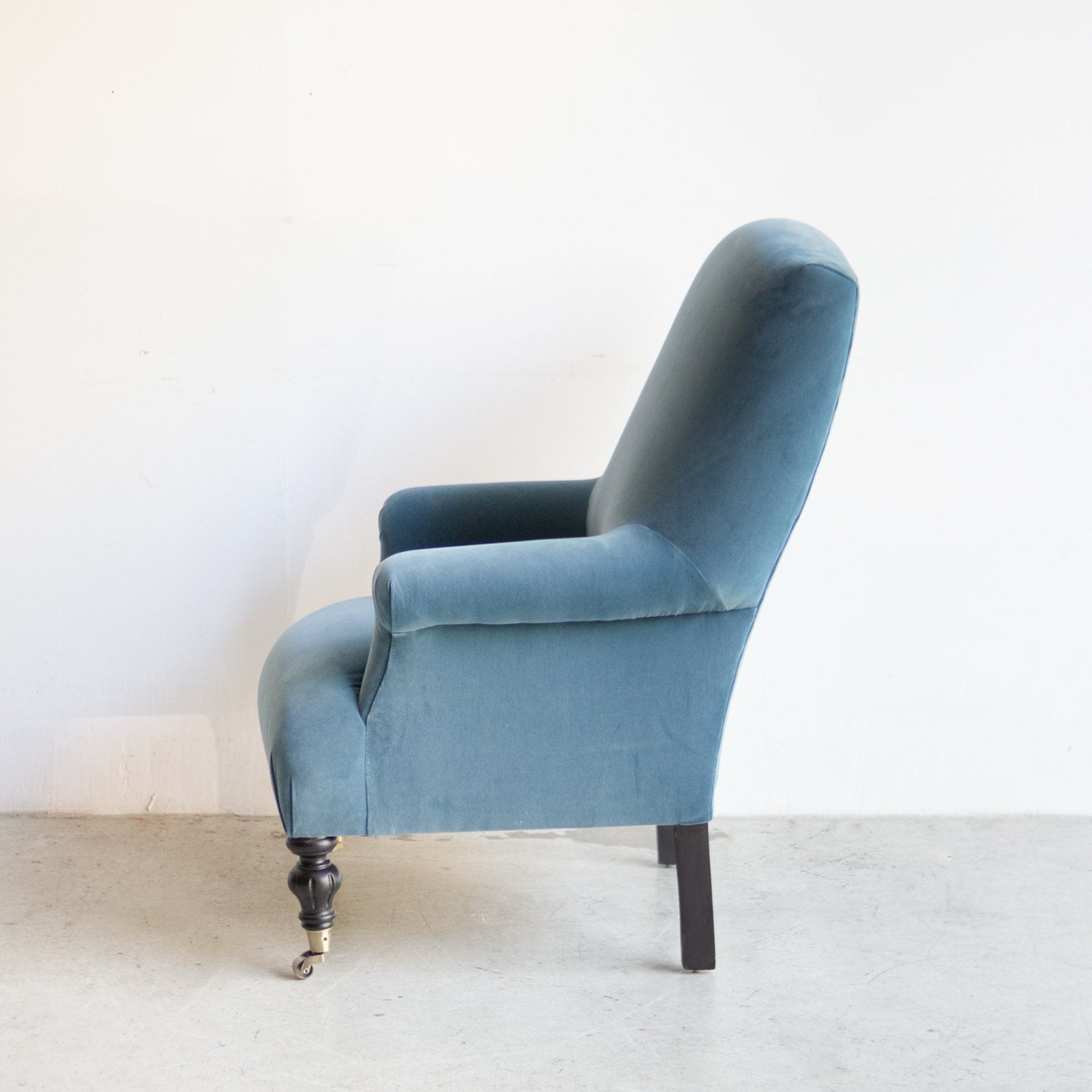 Bellecour Arm Chair | Emile Velvet Sea Blue
